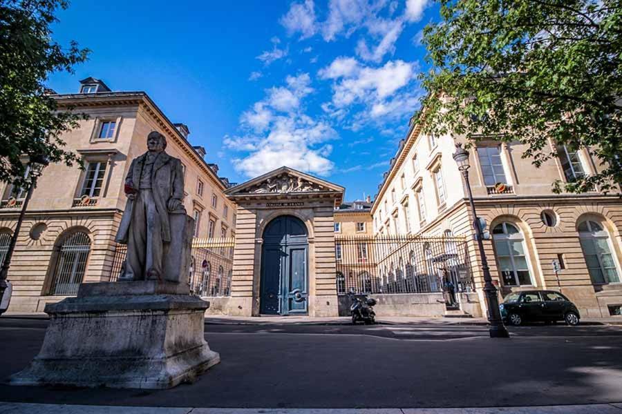 Petite Maison: Charming Self-Clean Stay in Prime Location Paris Exterior photo