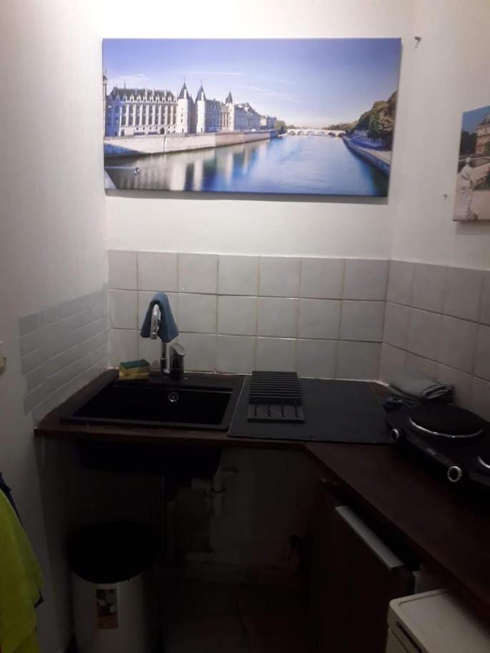 Petite Maison: Charming Self-Clean Stay in Prime Location Paris Exterior photo